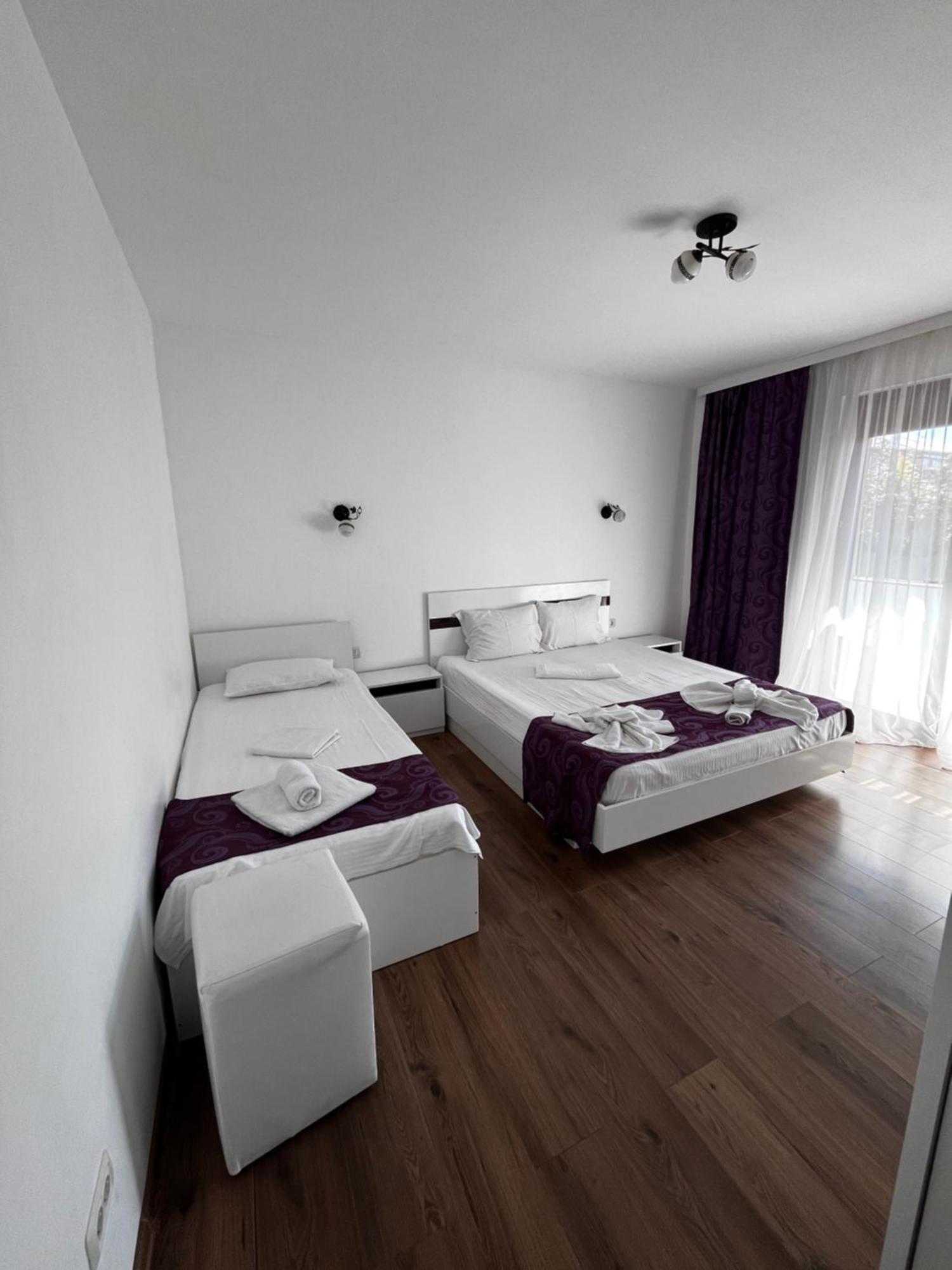 Elegance Hotel Costinesti Bagian luar foto