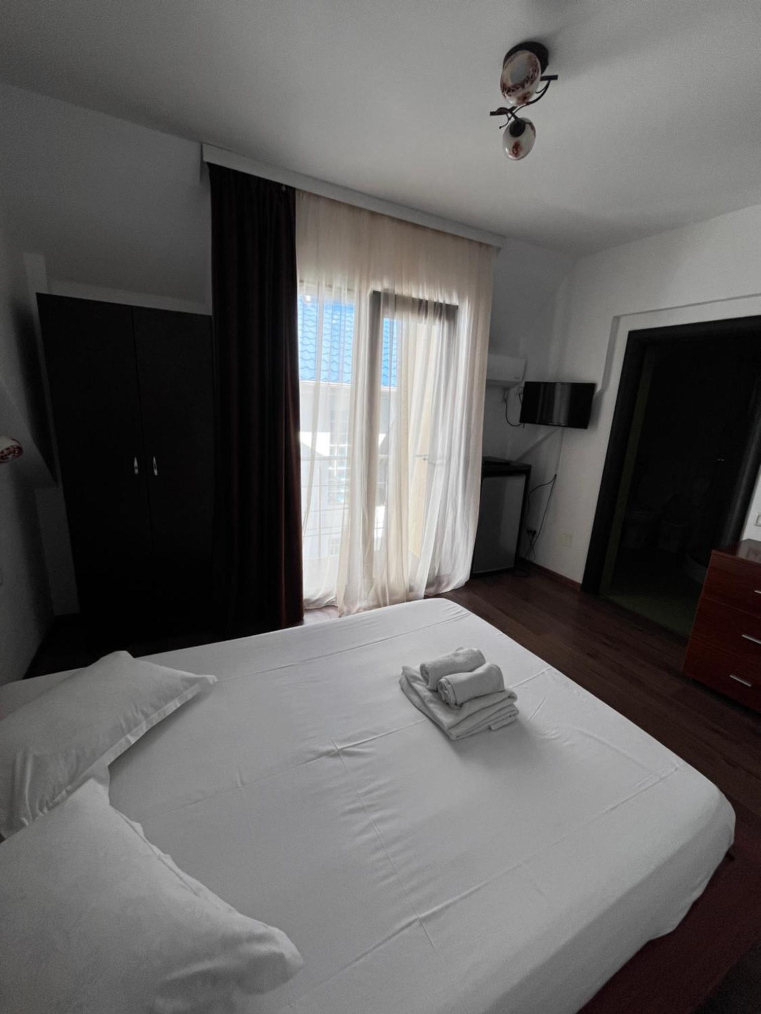 Elegance Hotel Costinesti Bagian luar foto