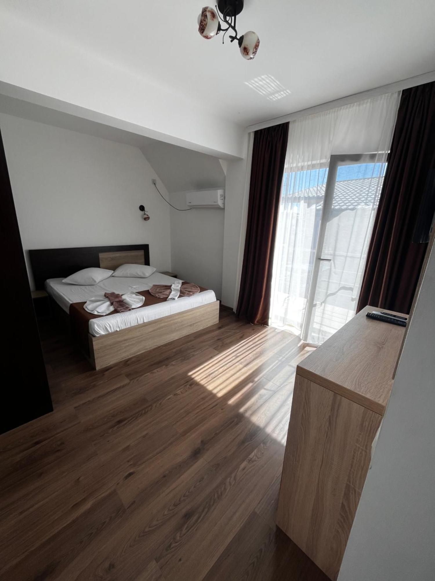 Elegance Hotel Costinesti Bagian luar foto